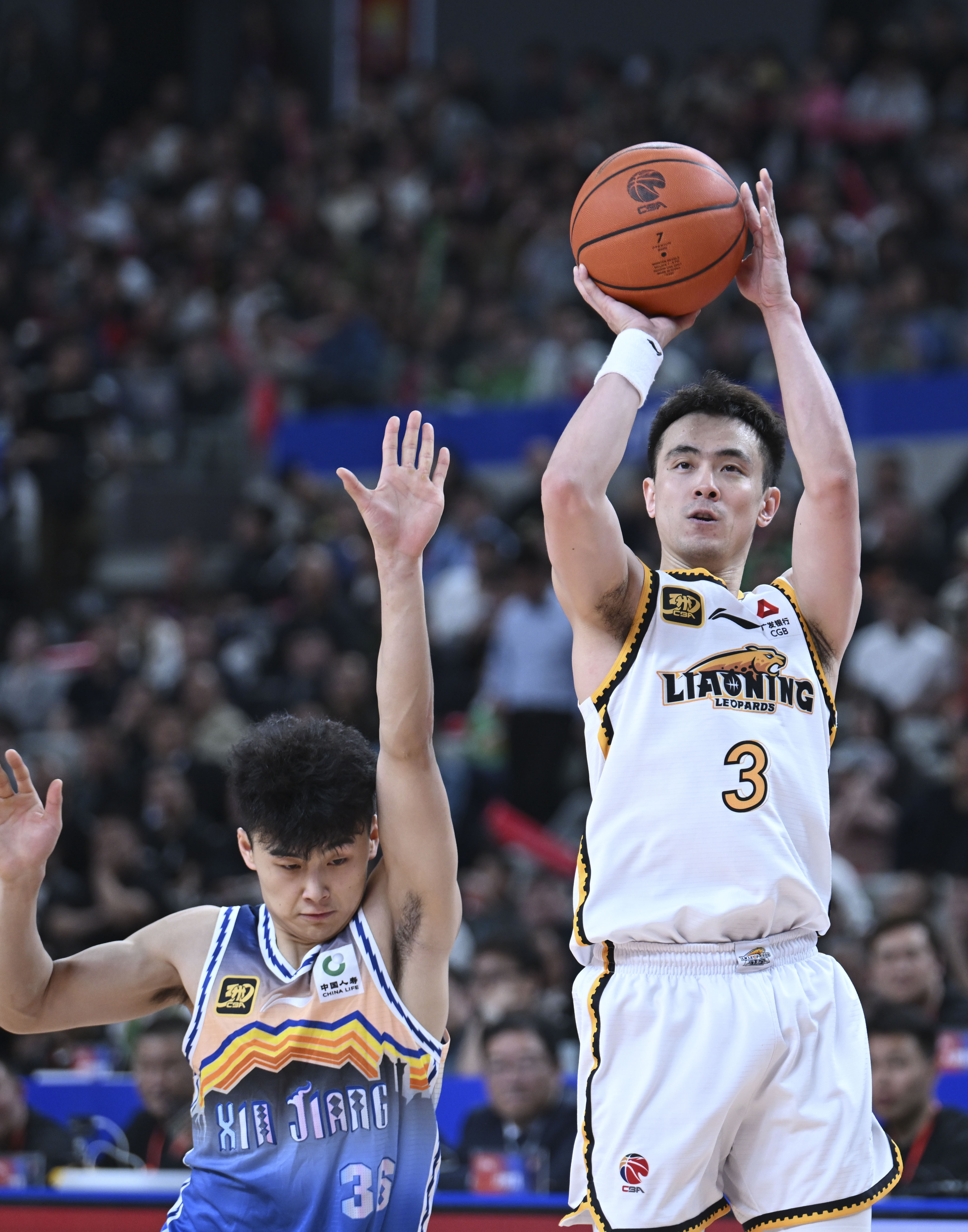 1竞技-CBA季后赛冲刺阶段再迎强敌，纽约尼克斯再遭质疑，主帅态度——质疑声四起，官宣口径保持一致的简单介绍