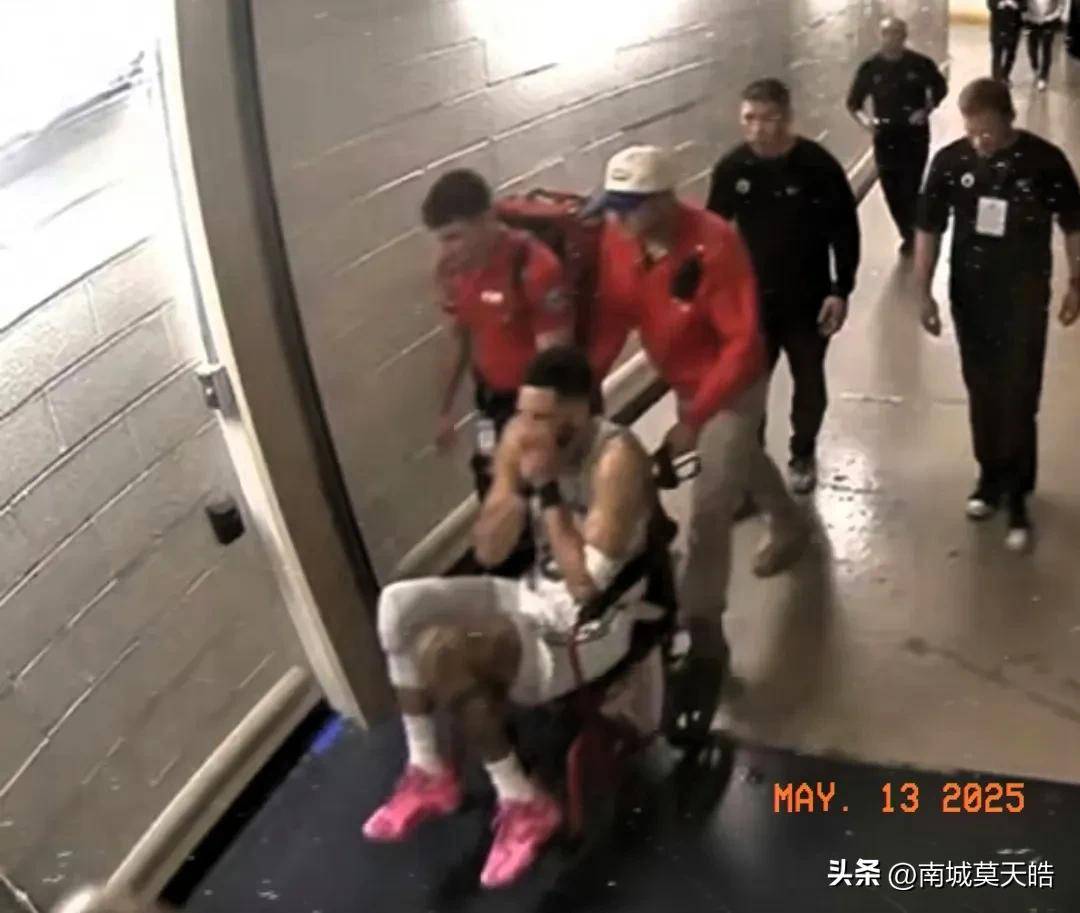 包含塔图姆连续五场比赛得分超过挺进下一轮,美国队挑战极限!的词条 包含塔图姆连续五场比赛得分超过挺进下一轮,美国队挑战极限!的词条