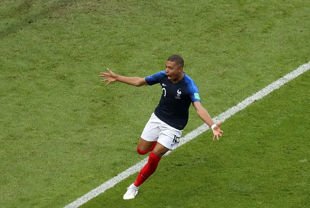 一竞技-姆巴佩迎来七赛季高光表现，篮网球迷沸腾！的简单介绍